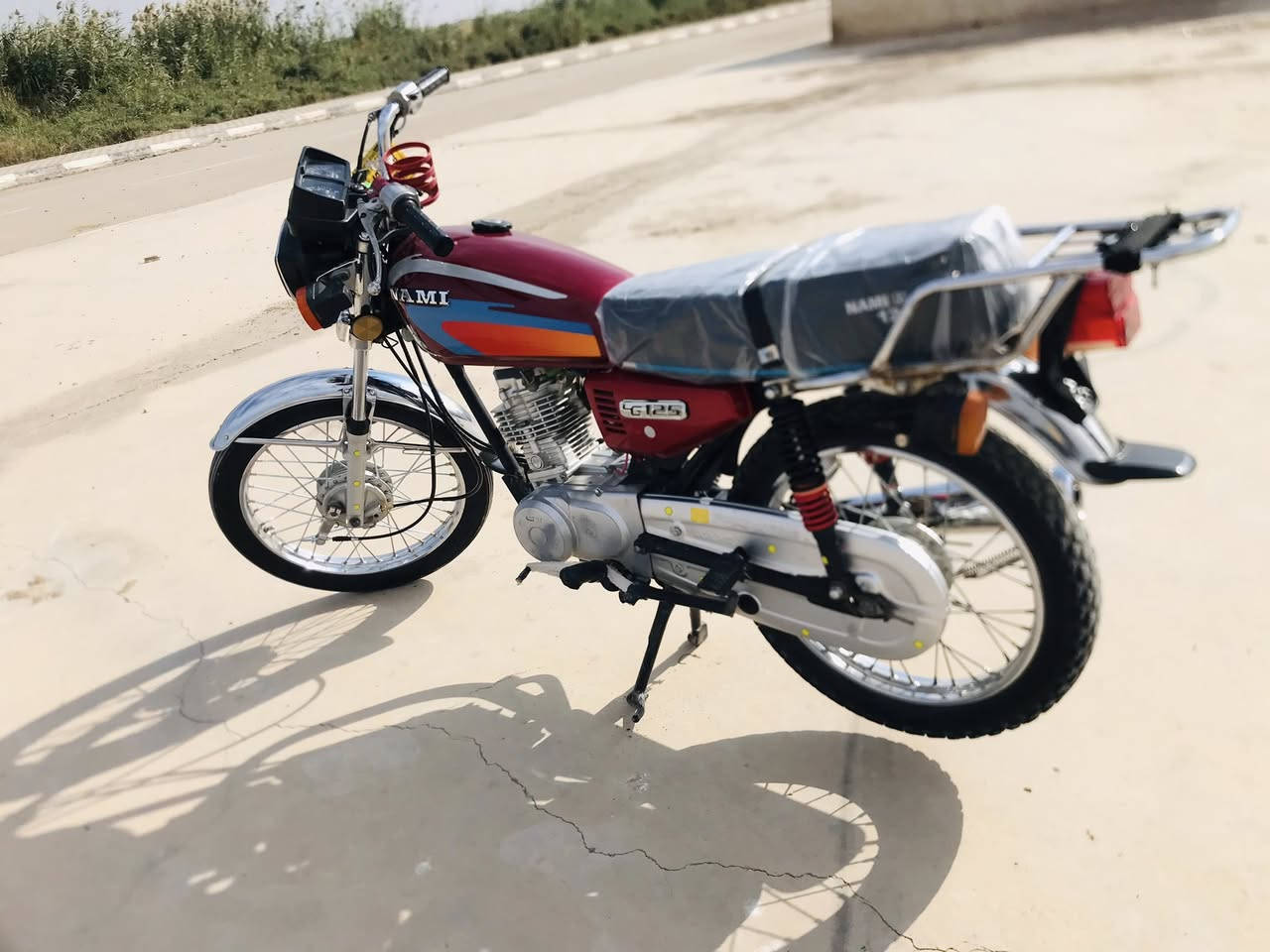 السلام عليكم 
دراجه اربعه كير للبيع 
دراجه شاصي 15 تعمير 23 محرك نامه شلامجه اصلي 
دراجه نضيفه مال جناي السعر750 وبيه مجال للطيبين 
مكان الكوت رقم الهاتف ***********
