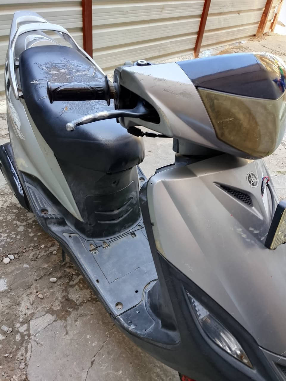 السلام عليكم دراجه 140 سلف هندر شغال 300 بيه مجال  العنوان بغداد شعله رحمانيه هذه رقمي واتساب تصل ***********
