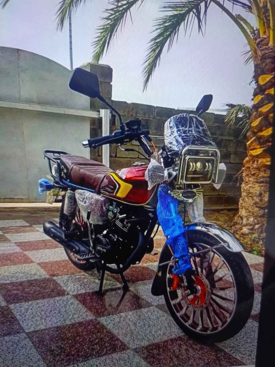 سلام عليكم ماطور سيفون للبيع مديل 2060 نضلفة فول  البكان ديالى السعر 850 الرقم ***********   بس. جيست التانكي ولكشن
