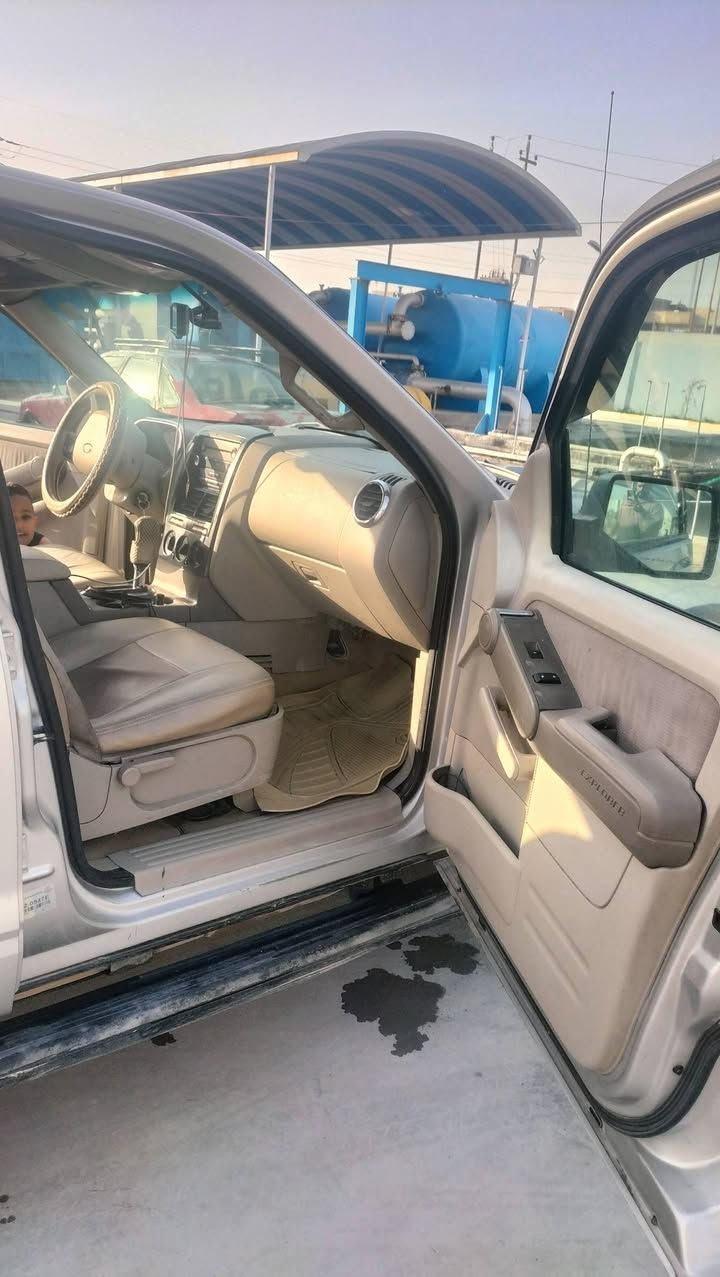 فورت إكس ابلاور 2007   تبريد   صدر  سياره جديده  السعر 85
***********
