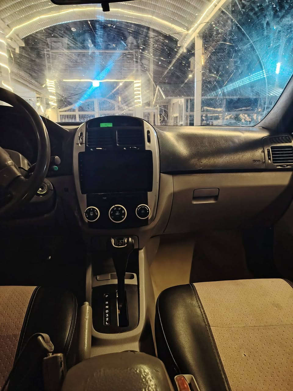 السلام عليكم
كيا سبكترا موديل 2009 محرك 2000 مبدل بيها باب وجاملغ رقم بغداد
السعر 65 وبيها مجال
العنوان ديوانية ***********
