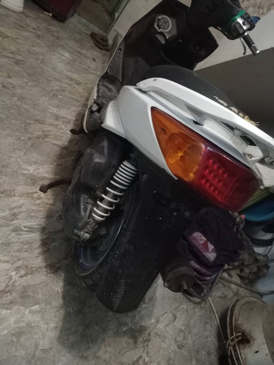 سكنس فحل للبيع ماصارله 6 اشهر من منزل رمبه دراجه مكينه مامفتوحه بيه شوي خدوش بل صفحه كلوبات اشاير بك لايت ابريكات امامي خلفي المكان بغداد شعب سريدات سعر 550. رقم نقال ***********
