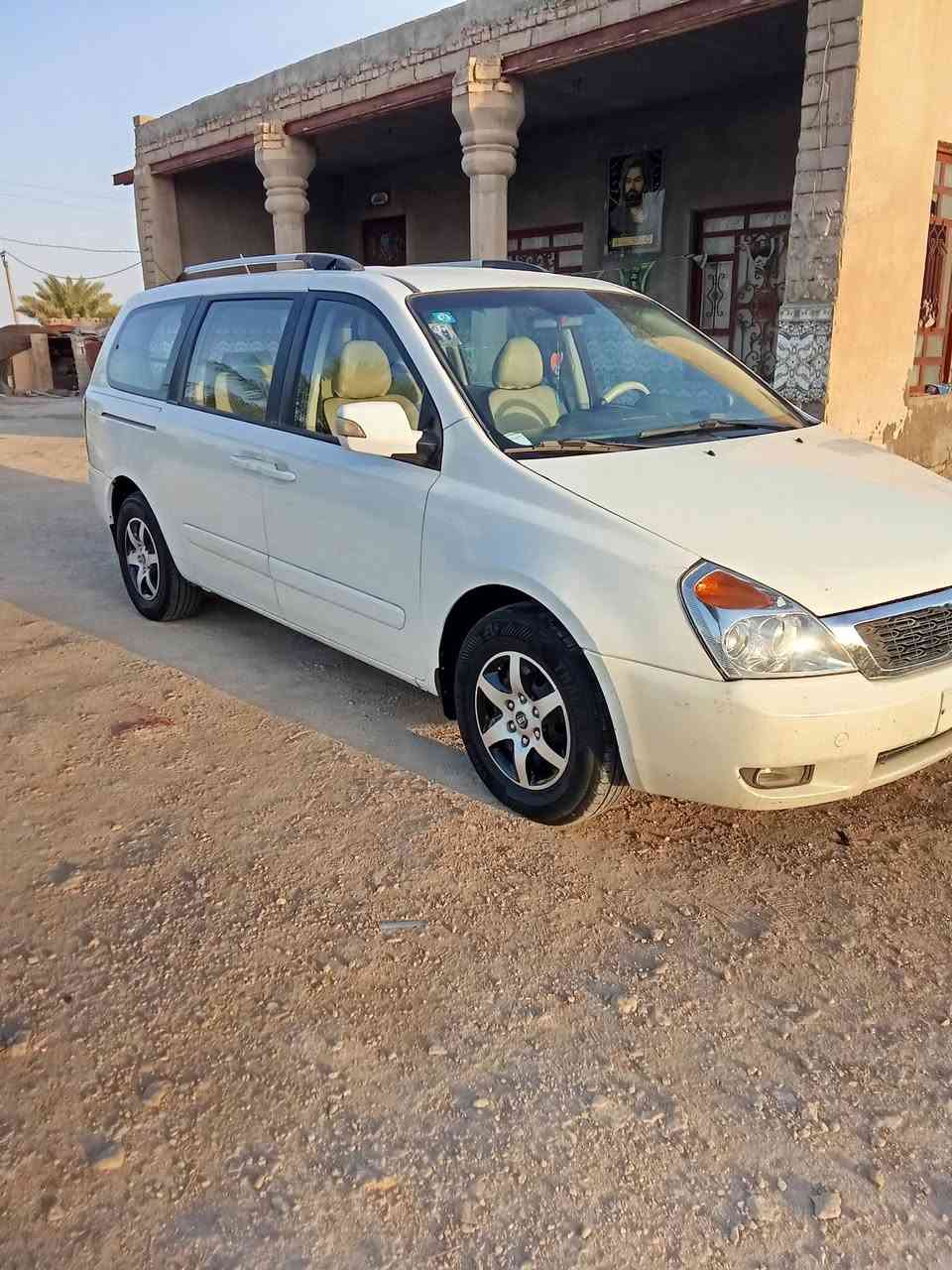 سلام عليكم للبيع 14 كفاله خليجي بس بيه طخات اجره خط سماوه ناصريه
سعر خاص ***********
