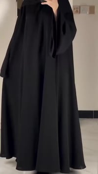 للمحجبات • ألوان متعددة • مقاسات حسب الخصر والطول