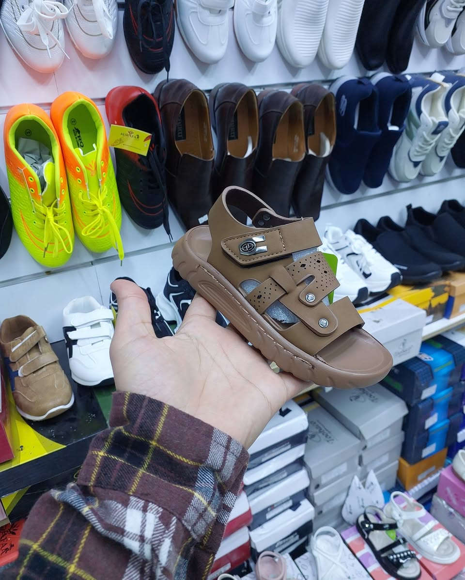 ✨ وصول تشكيلة جديدة ✨
👦 صندل ولادي قياسات (26–30)
👧 صندل طفلة قياسات (26–30)
👟 حذاء بناتي وطفلة قياسات (26–36)
موديلات حلوة 💖 خامة ممتازة 👌 وراحة باللبس للأطفال
مناسبة للمدرسة والطلعات 🌸
📍 متوفر لدى كرار باجي
العنوان: كوت حي الزهراء قرب مركز الخلود
🚚 توجد خدمة توصيل داخل مناطق الكوت فقط
لا يفوتكم الاختيار 👌 الكمية محدودة
حياكم الله 🌟
 #صعدو #صعدوني #لايك__explore___ #مابيه_حيل_اخلي_هاشتاكات #بناتي #تسوق #جركزات #اكسبلور_ضيفونا #الشعبالصينيمالهحل #لايك__explore___ #أحذية_نسائية #اكسبلور_ضيفونا #بناتي #ترانشوز_نسائي #مابيه_حيل_اخلي_هاشتاكات #صعدوني #الشعبالصينيمالهحل #اضافه #لايك #تفاعل #تفاعل #تخفيضات


**إذا كنت صاحب هذا الإعلان وتريد حذفه لأي سبب، رجاءا أرسل رسالة إلى الدعم الفني**