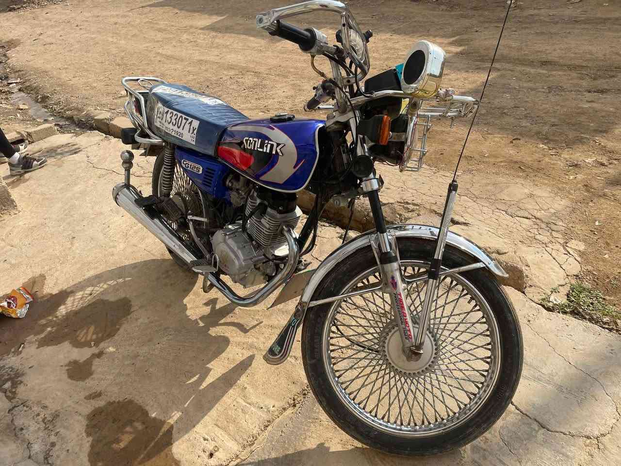 مطور تايكر باب اول موديل 2020 مكينه شرط ما مفتوحه منفيس موجود واير منيه كله شغاله بعده بلادي مطور نضيف السعر 625 خاص تواصل *********** خاص ما ارد بس عل خط
