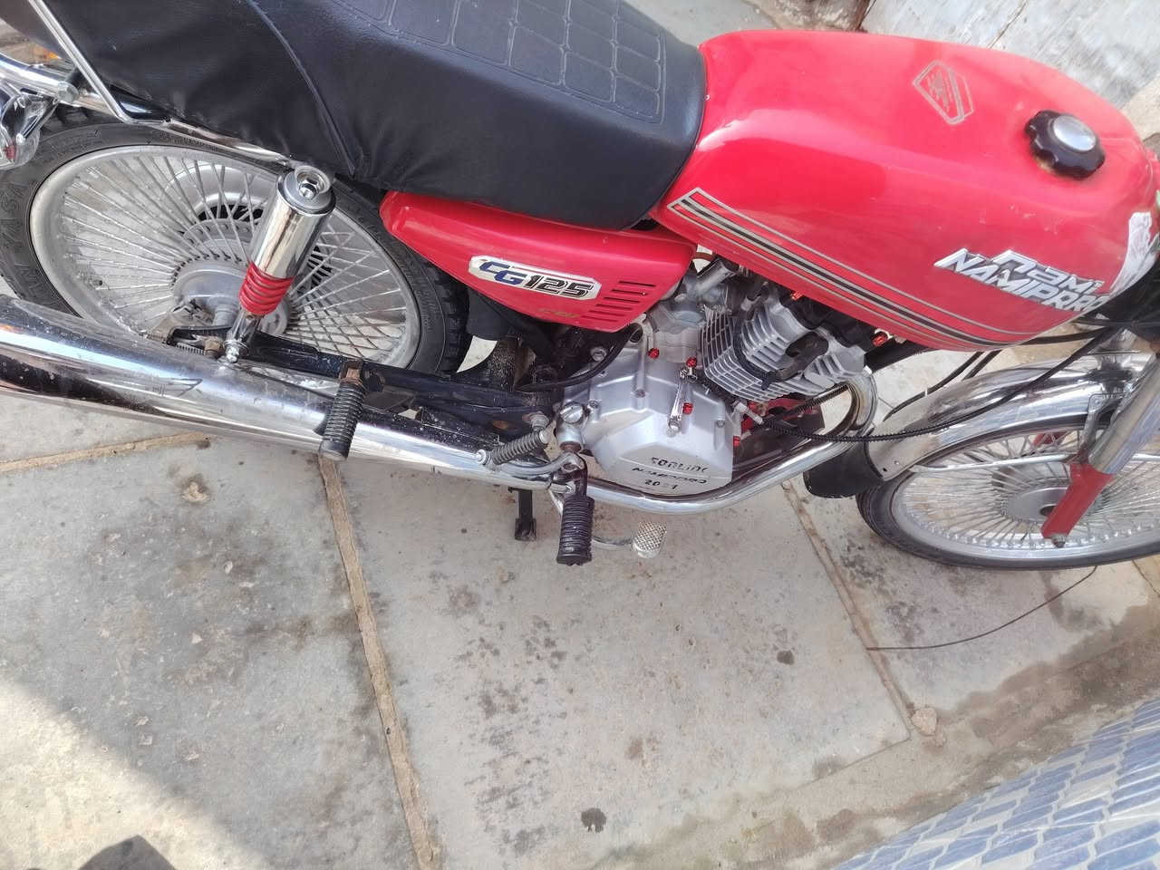 دراجه نامه برو للبيع موديل 21 أوراق اصولي مكينه مجفته كهربائيات شغاله اشاير لايت رونات كلها شغاله مكان ناصريه الشطره السعر 700شراي يتصل ***********
