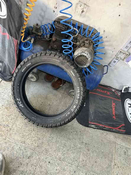 سلام عليكم تاير بوكسر خلفي نضافه ٩٠٪؜ لا فتيله ولا فطر ضمان مكاني بغداد حي جامعه 
السعرررر ٣٥ الف 🔥 
***********
