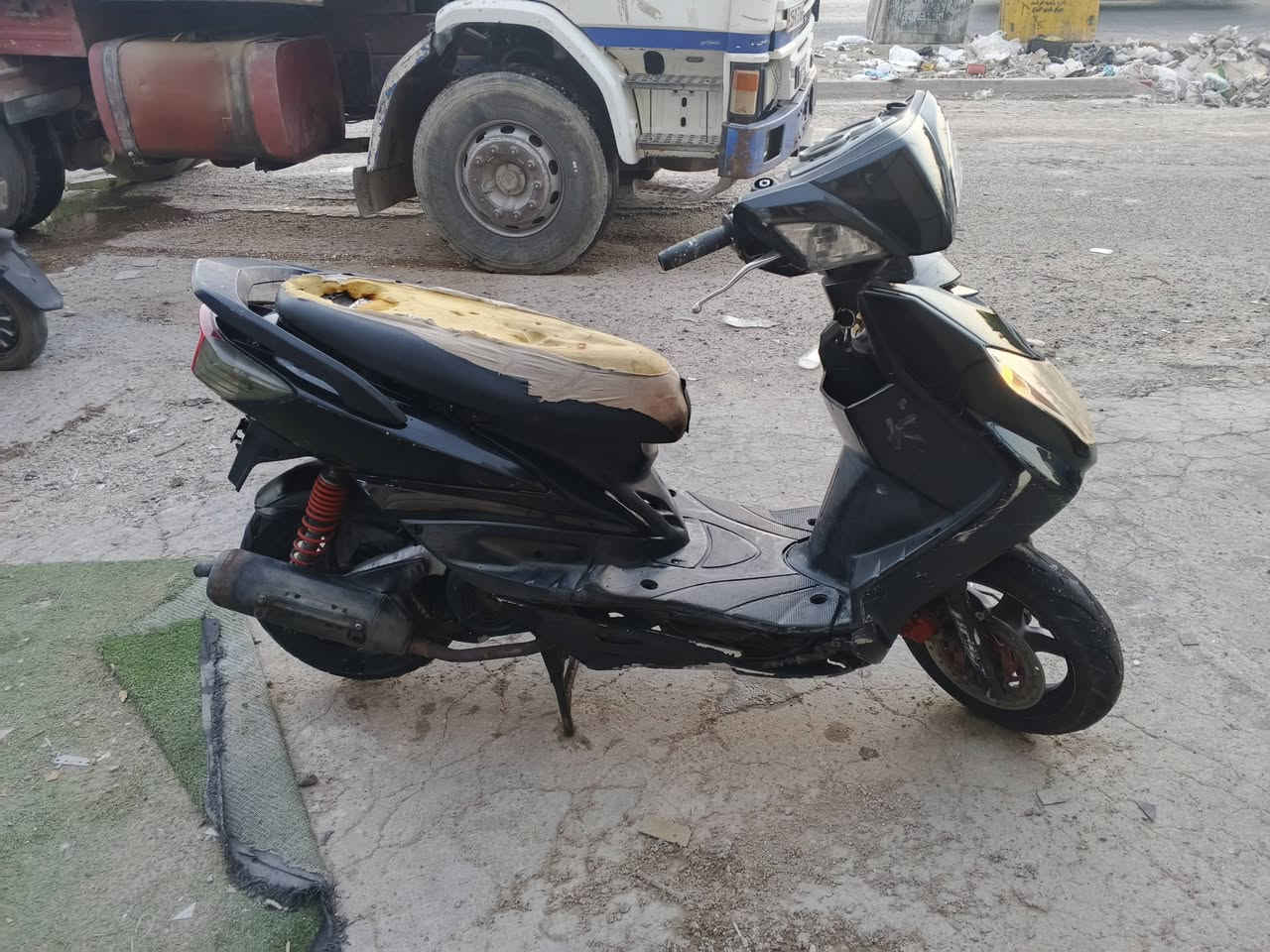 سلام عليكم 
سكنز فحر نوزل خطين دراجه مامفتوحة ابد ولا مطخزخة مكفولة من تبخير وتنقيص او نضوح دراجة حلوة ربع نكرة بكل وكت وناعمه بقط يرادلهة ترتيب كفر. محرك ممطخوخ ابد العنوان البياع شارع الرافدين 257 قفل قفل قفل بدون عملة واتساب او خط ***********
