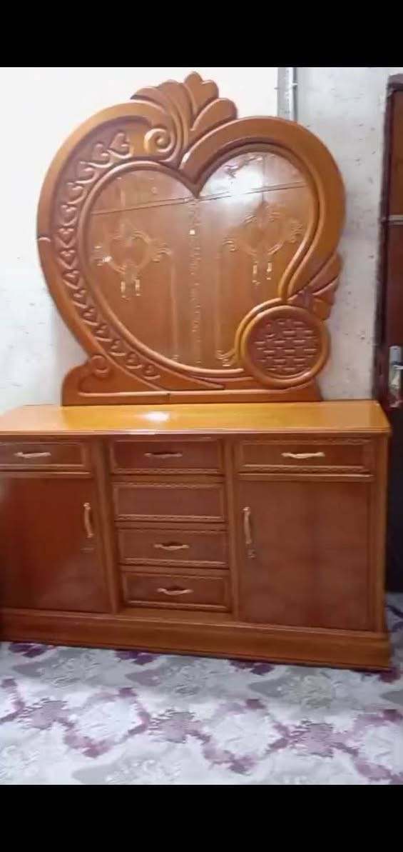غرفة اخشاب صاج  للبيع سعره مليون و100 للتواصل 
***********
