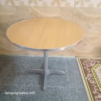 طاولات • ١٥ طاولة