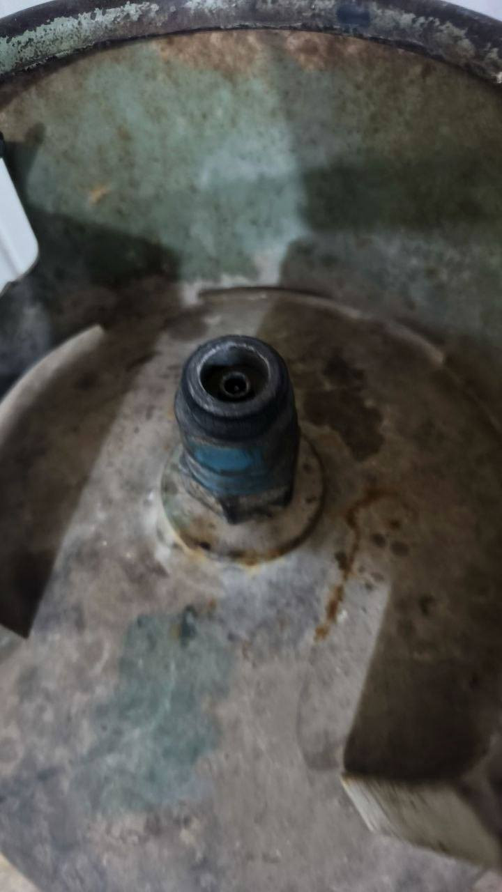 السلام عليكم قنيتين بدون غاز
سعرهن 85 واذا تك سعره 45 
غير متواجد في الفيس
واتساب متوفر
مكلف بالنشر
رقم الهاتف 
‏‪***********‬‏
