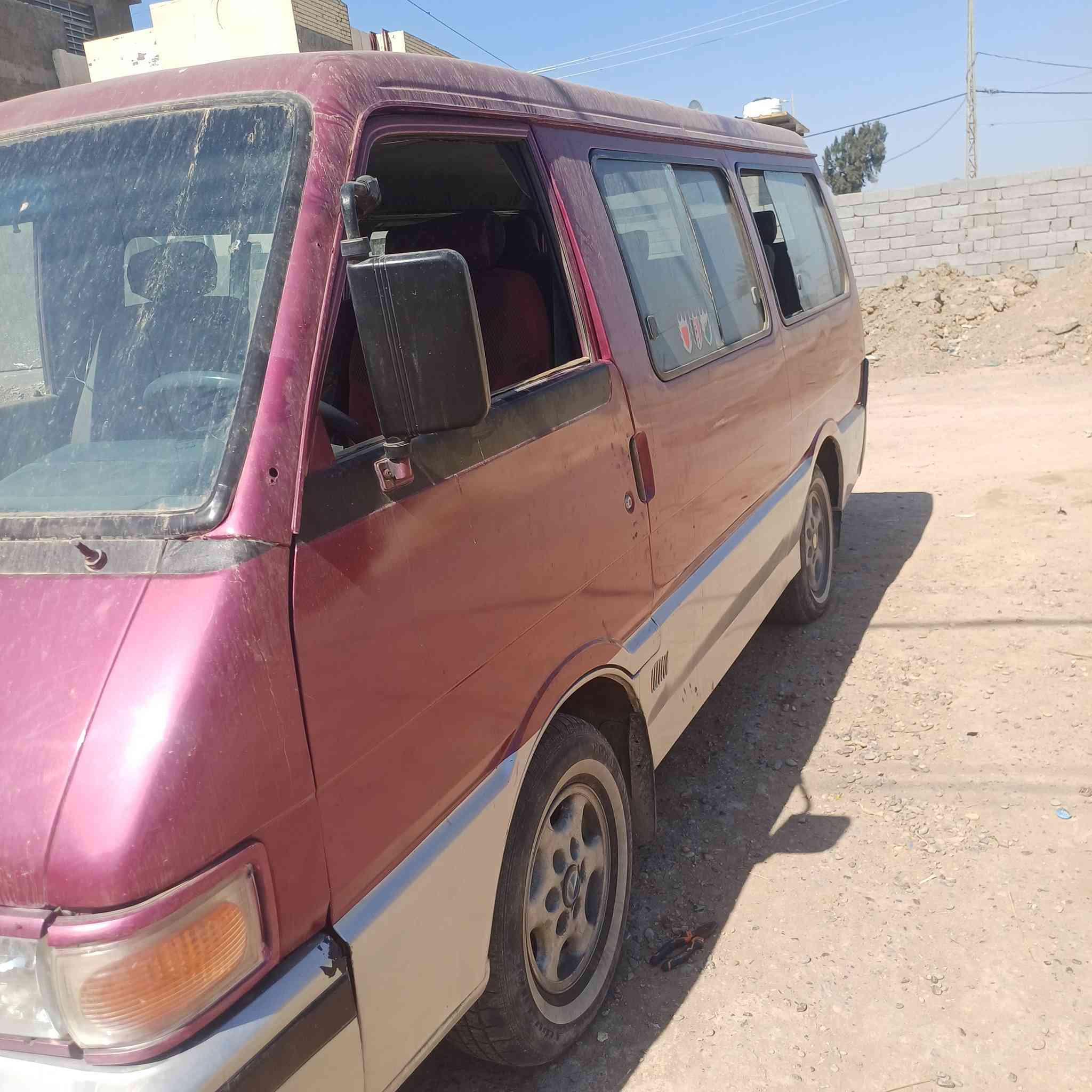 السلام عليكم كيا بستا ٩٥ معمره جديد كير محرك جديد  رقم بغداد تحويل مباشر
 السعر ٤٢ وبيها مجال 
المكان ابو غريب 
للاستفسار ***********
