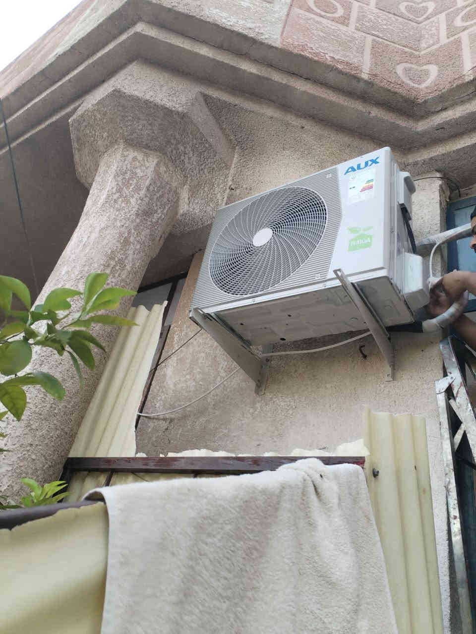 ️🔥 تنصيب وصيانة السبالت والسخانات – شغل مضمون 🔥❄️
نعلن لكم عن توفر تنصيب وصيانة جميع أنواع السبالت والسخانات

خبرة، أمانة، شغل نظيف وأسعار تناسب الجميع 👍

📌 عروض شهر 12 الخاصة:

• تنصيب السبالت بأسعار مخفضة

• تنصيب وصيانة السخانات الكهربائية والغاز

• صيانة أعطال وتنظيف كامل

• التزام بالمواعيد وخدمة سريعة

❤️ مبادرة إنسانية:

تنصيب مجاني للعوائل الفقيرة والمتعففة لوجه الله 🤍

📞 للحجز والاستفسار: ***********

📞 اتصال أو واتساب: ***********

📞 لا تترددون بالاتصال: ***********

خدمتكم شرف إلنا، ودعمكم يهمنا �
