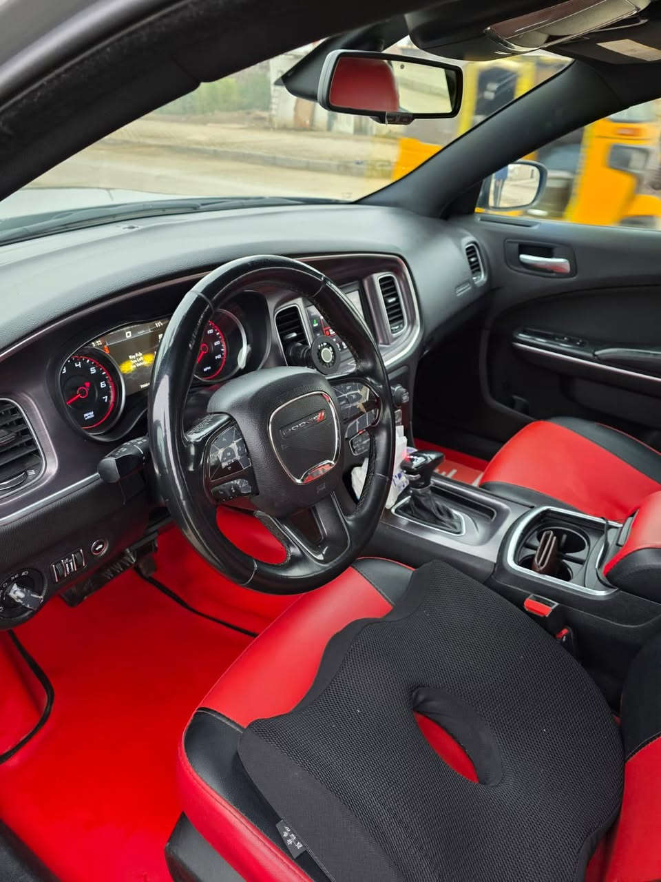 جارجر موديل 2018 sxt حادثه جاملغ يمنى وبنيد محدث ماشيه mi70 ما مشتغله عله الخط ابد سياره جاهزه للخير من حداديه من تخم تاير جديد مابيه نقص ابد مكينه وكير بشرط
السعر 220 
***********
