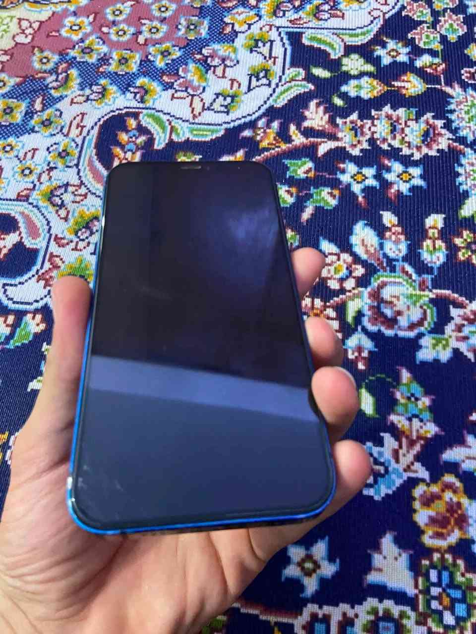 السلام عليكم 
ايفون 12 للبيع 
ذاكره128 بطاريه 100 معلايه 
مبايل نضيف بي فطور بالضهر وفطر بسيط بلكلاس مماثر مكاني واسط حفريه السعر 225 
للاتصال***********
