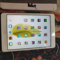 ايباد ابل • نضيف • العاب