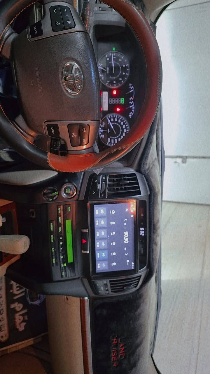 السلام عليكم
للبيع موديل2014 ام طفاية 
سيارة نضيف كلش مال بيت
سياره مابيهه اي نقص 
سيرفس كامل كله جديد 
ماشيه 127 
مكان بغداد ***********
