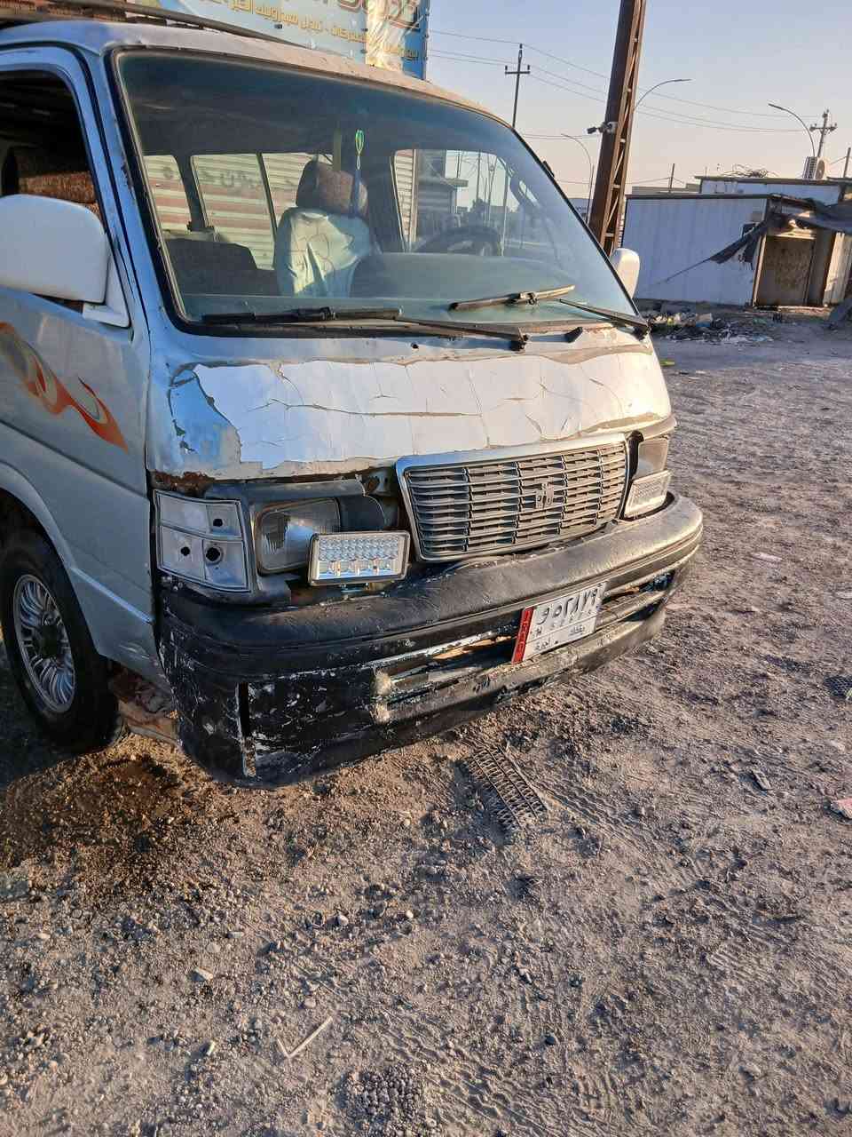 هايس ياباني لبيع موديل 1993مكينه وكير ونجي اوتماتيك وحداديه تخم تاير كهربايات جاهزه باور مشط كله جاهز السعر 15وبيه مجال قليل المكان ناصريه فضليه لتصال ***********
