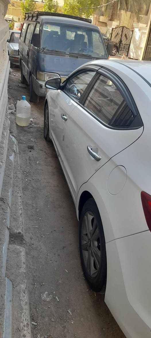 سلام عليكم سلام عليكم
النترا خليجي 2017 محرك 2000 
ماشيه ١٦٦ الف رقم بغداد 
بارد قليل فقط جاملغ السايق 
كير محرك تبريد صدر مكفول 
مكاني بغداد الدوره  
السعر ١٤٠ وبيها مجال بسيط
***********
