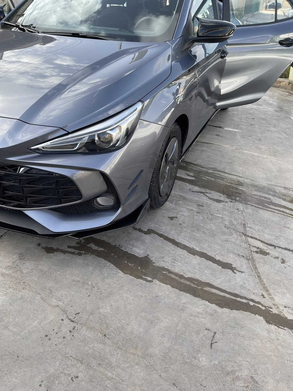 2025 رقم اربيل
مكفولة كفالة عامة 
ماشية 33 الف  
المحرك 1500 تنفس طبيعي 
‎كير اوتماتيك 
‎شاشة ابل كار بلي واندرويد 
كامره خلفية
تحكم ستيرن جهتين 
لايت + بك لايت Led
بلوجكترات امامية
اشاير بالمري الجانبية 
لايت عدسة 
‎حساسات خلفيه
حساس ضغط اطارات
 نظام ايكو 
4 جام كهرباء  
  مكلف بالنشر . ***********
