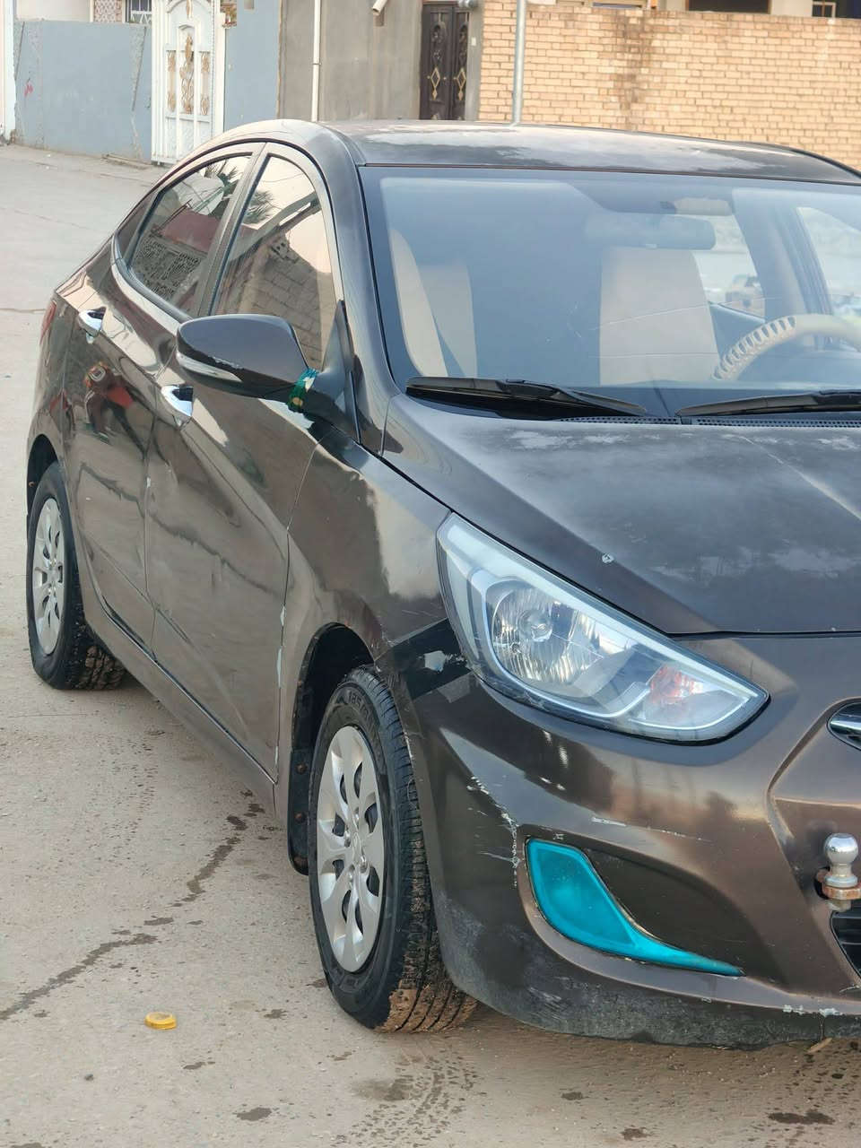 السلام عليكم اكسنت للبيع لون جوزي
مكينه 1400سياره بيه شخوط بسيطه بالبدي و مكانات جراد اما المكينه و الكير مكفولات شرط سياره باسمي ثاني يوم احولك  رقم دولي سنويه ل2030 

غير متواجد على الفيس بوك 
 للتواصل ***********
