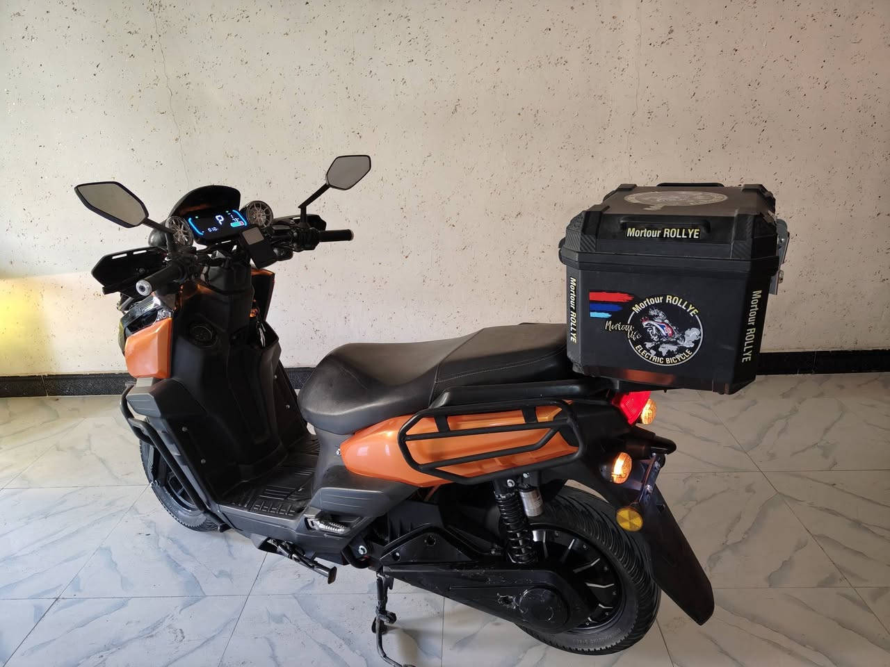 للبيع دراجه شحن 6 باتري نضافه فول بصمه تشغيل عن بعد جهاز إنذار مانع للسرقه السعر 825
***********
***********
