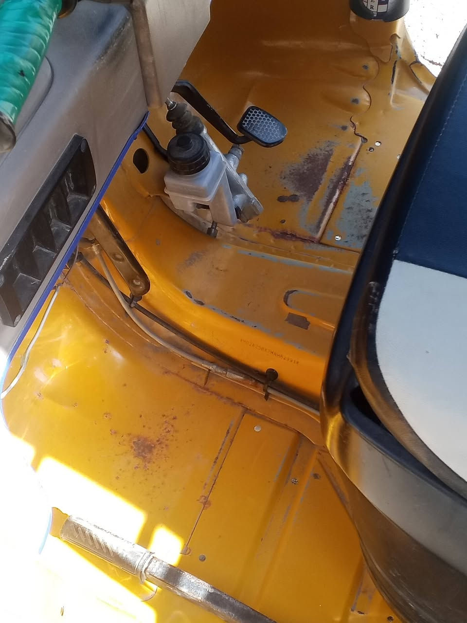 سلام عليكم للبيع رقم وسنويه تحويل ثاني يوم موديل 2021 السعر 7.500 قفل  مكان الكوت


**إذا كنت صاحب هذا الإعلان وتريد حذفه لأي سبب، رجاءا أرسل رسالة إلى الدعم الفني**