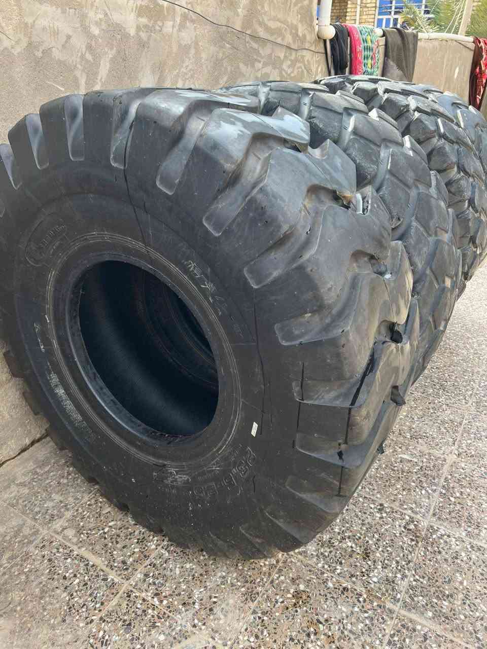 سلام عليكم تايرات البيع تخم اخو جديد حجم23 
علوان بغداد ***********
