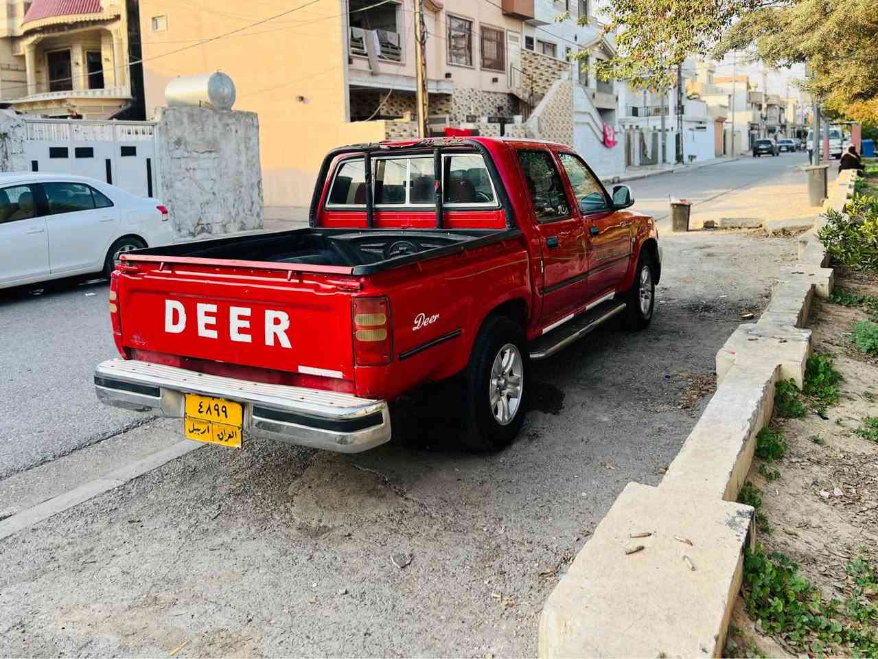 پیکاب دێر مودیل 2011گێر عادی
جام کارەبا ئاوێنەکارەبا ویلکەپ
بێ سبوغ بێ لێدران بەس ساردی هەیە
تایەی نوێیە یەک دینار مەسروفی نیە 
گێرومکینەی بەشەرتە بێ عیبن 
سەنەوی 7روژە بەسەرجوە
تحویل غرامەی بەشەرتە  
سعری 68وەرەقە شوێن هەولێر 
ژم ***********واتسئاب أربيل, العراق
