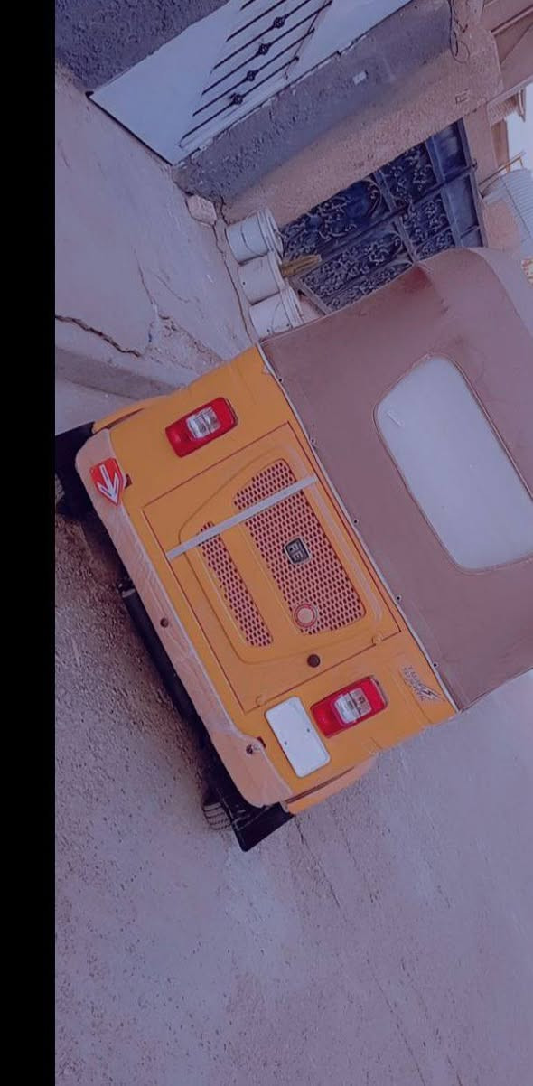 سلام عليكم شباب تكتك 22 شهر 9 كفالة عامة جانت محجوزة تكتك كلش نضيفة اوراق المصطفى كاملة 7 ورقات مستعجل علة بيعته دافع فلوس مرور دين ومحتاج سعر 6 و100 ست ملاين ومية مكاني بغداد جديدة رقم ***********
