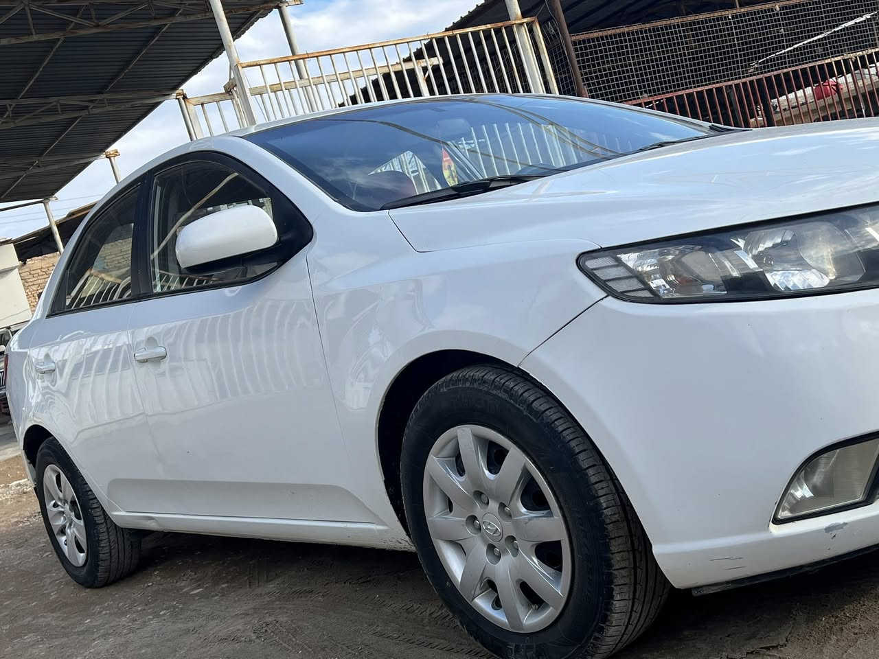 سلام عليكم
كيا سيراتو خليجي 2010 رقم أربيل  شرط التحويل 
محرك 1600 شرط كير أوتوماتيك شرط كهربائيات 
تدفئه تبريد كلها شغاله مكاني سامراء السعر 95 بيها مجال للشراي 
***********
