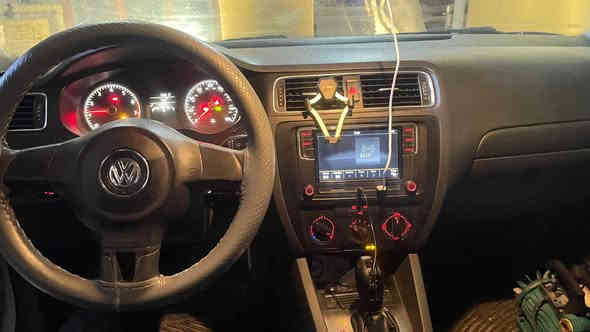 السلام عليكم
جيتا 2014 رقم بغداد بسمي تحويل ثاني يوم 
وارد امريكي حادث جاملغ بدون دواخل بيه قطع صبغ ابيع حزام
مكينه 2000بدون تيربو سياره جاهزه تبريد شغال مكان السياره بغداد الزعفرانيه ***********
