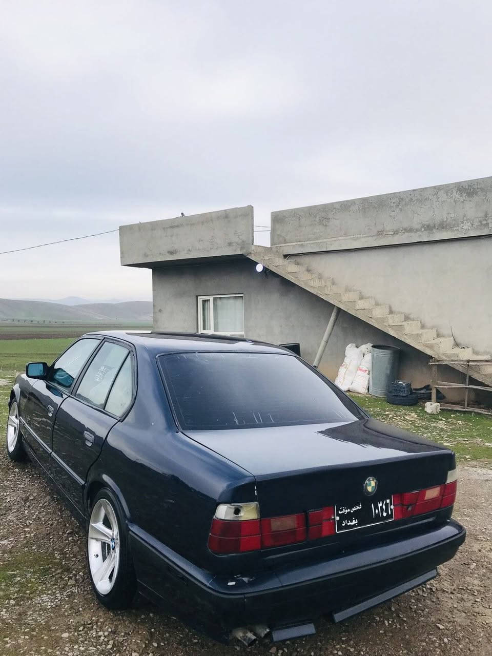 سڵاو ڕێز  خوار هەموو بازاڕ  25 ‌💸
بـیئـێـم  1993 ی قەپات مواسەفات بەس تۆماتیک نیە
 پێش و دوا ڪەپس 525 ی تاک دیجیتاڵ کەپس گێڕ عادی
چوارجام کارەبا 
سڵاید 
پێش پان 
لایت ئەڵقە و زینۆن 
تەنجیل شەش موکەبەرە بلوتوس
گەرم مەزبووت 😓
کارەبای مەزبووت 
گێڕ و مەکینە بەشەرت دوکەڵ و بوغاری نیە
تایەو ویل هامان 
ڕایتەر کارەبا 
ئاوێنە گوێ بەرخ 
ناوی کامل بەرگی تێ گیراوە شتێ تایبەت 
موس بڕاوە دەعم  بەشەرت 
سەیارەکە بەس سایەقی ئەوێ هەتا حەزکەی بەقەوەتە
ئاڕمی هەولێرە عەسڵی لەگەڵ نیە
 ئیسیساخی لەگەڵە کامل متابیق 
حەماوە و کیلۆمەت و زەخت مەزبوت 
شوێن شارەزوور 
نرخی . 25   گەڵا 
ژ.م ***********
