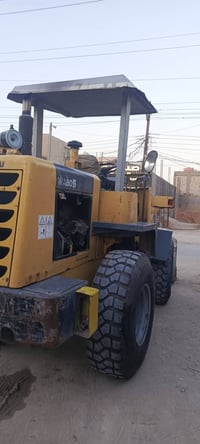 كوماتسو • شفل • ٤ سلندر