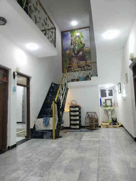 السلام عليكم.
 بيت مساحة ٢٠٠متر بحي الزهور بناء حديث طابقين موقع مميز للاستفسار الاتصال على الرقم
السعر ١٢٥ قابل للتفاوض
*********** وووووو ***********
