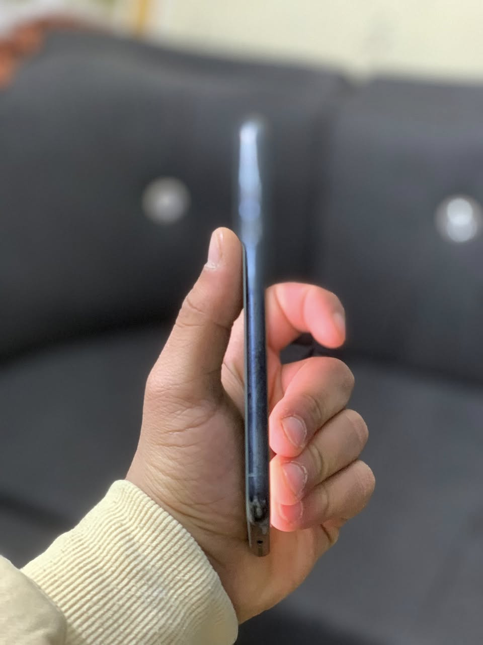 11 برو ماكس 64 ذاكره بلادي ممبدل بي شي بطاريه 76 مابي صرف شخط واحد مابي كله شغال ب 295 ومجال بسيط شراي اتصل *********** ♥️
عنوان بغداد البياع الشرطه الخامسه 📍
