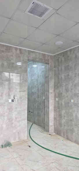 بيت للبيع خانقين توله فروش 
مجمع حجي حازم طابو زراعي 
مساحة ١٠٠م واجهة ٨م ونزال ١٢.٦٠ 
بيت زيرو مامسكون طابقين طابق 
الأول استقبال وصالة ومطبخ وغرفة نوم 
وطابق ثاني غرفتين نوم وصحيات للاستفسار 
اكثر مراجعة مكتب رابەر شارع المزرعة قرب 
جامع هداية ***********
