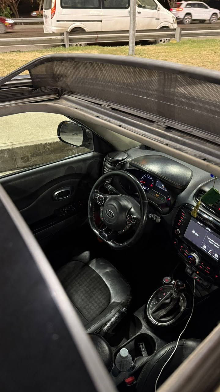 للبيع كيا صول موديل 18 لون فيلي مواصفات فول واحد على واحد رقم بغداد بسمنه محرك 4 سلندر بس بنيد صبغ فقط مكانهه بغداد صليخ ترهم مراوس السعر 123  ***********.  ***********
