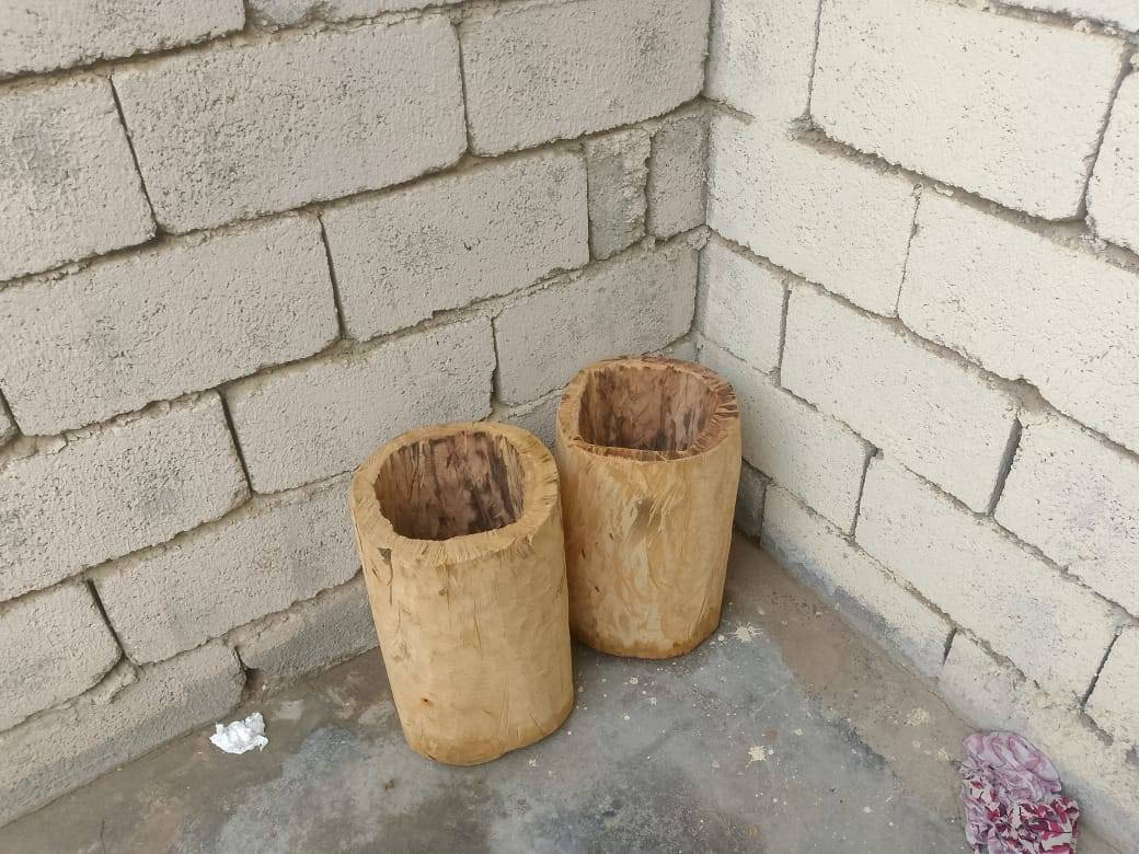 فسلان  نوع بريم للبيع الواحد ب 50الف
عندي أيضا جاونات مال تمر للبيع الواحد

ب 40بدون يدة 

***********
