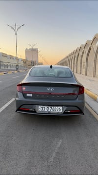 ، سوناتا مديل 2022 ، موصفات عادية ، حادثها جاملغ خلفي معدل ع البارد ( ...