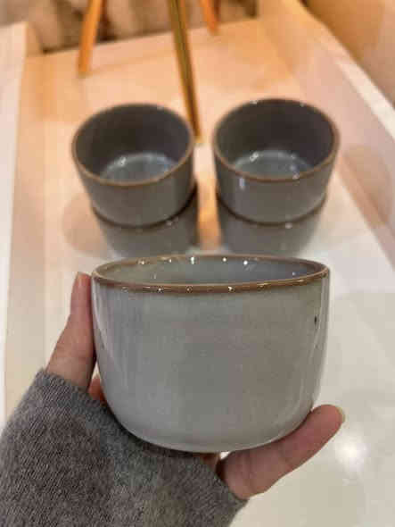 مجموعة من البايركسات الحراريه مقدمات سيت كاسات 
بأسعار مناسبه جدا ماتتجاوز ال ٦٠٠٠ 
مكاني نجف /سوق حنون 
واتساب /***********
