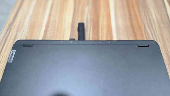 السلام عليكم اللابتوب للبيع توصيل ماعندي الجهاز كامل بدون اي نقص نظيف 100% استخدام سنه شخصي معتدل كارتونه وشاحن الاصلي موجودات.
المواصفات
Legion, Legion Pro 5 16IRX8
 Model:82WK006AUS
Intel Core i9-13900HX
RAM 2x 8GB SO DDR5-5600 
1TB SSD M.2 PCIe 4.0x4 NVMe
NVIDIA GeForce RTX 4070 8GB GDDR6 140W
Display 16" WQXGA (2560x1600) IPS 500nits Anti-glare, 100% sRGB, 240Hz, DisplayHDR™ 400, Dolby Vision®, G-SYNC®, Low Blue Light, High Gaming Performance
السعر /1,700,000
ضايف عليه هارد 512 samsung ssd 970 pro 
العنوان بغداد الاعظمية قرب مقبره الملك ***********66
