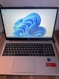 لابتوب hp 250 15.6 inch G10 Notbook الحاسبه بحاله ممتازه مناسبة للعمل ...