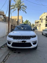 جيب كراند شيروكي موديل 24 فأت السومت . * سقف بانوراما. * شاشة وسطية كب...
