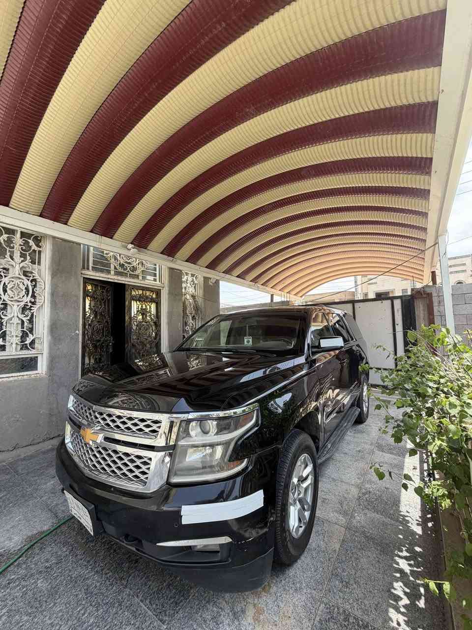 تاهو 2020 خليجي ماشيه 148 
ضربه جاملغ الخلفي وصبغ بل باب ع كد شبرين ولصندوق كذالك على كد شبرين صبغ السعر 335 وبيه مجال 
العنوان البصره ***********
