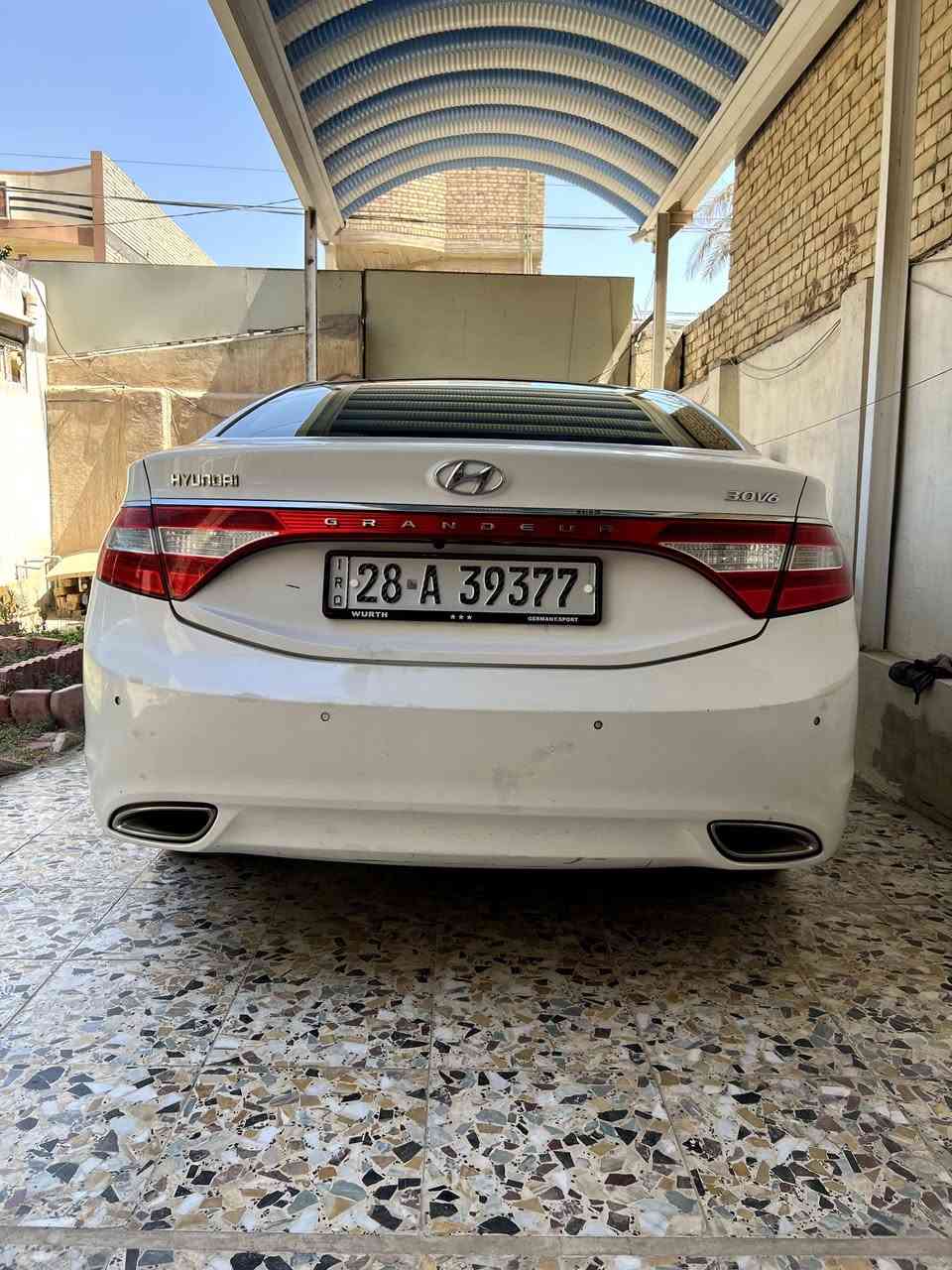 السلام عليكم
للبيع هيونداي ازيرا موديل 2014
لون أبيض صدفي، رقم نجف، باسمي
سنوية وهزة جديد
المواصفات: فول كامل (ما يحتاج أذكرهن)
🔹 السيارة مسويلها صيانة كاملة من كلشي
🔹 كلشي بالسيارة جديد ومال جناي
🔹 السيارة كفالة من ضربة وتبديل (فقط بارد صغير)
🔹 محرك 6 سلندر
🔹 مبدل كازكيت شغل درجة أولى وين ميعجبك افحص
🔹 التبريد ميكانيكي ثلج
🔹 الممشى: 195 ألف كيلو
✔️ السيارة جاهزة على إيدي، تجي تفحص وتقتنع
✔️ الفحص بأي مكان يعجبك
💵 السعر: 133 وبيها مجال حق الجية
📍 المكان: نجف
📞 ***********
