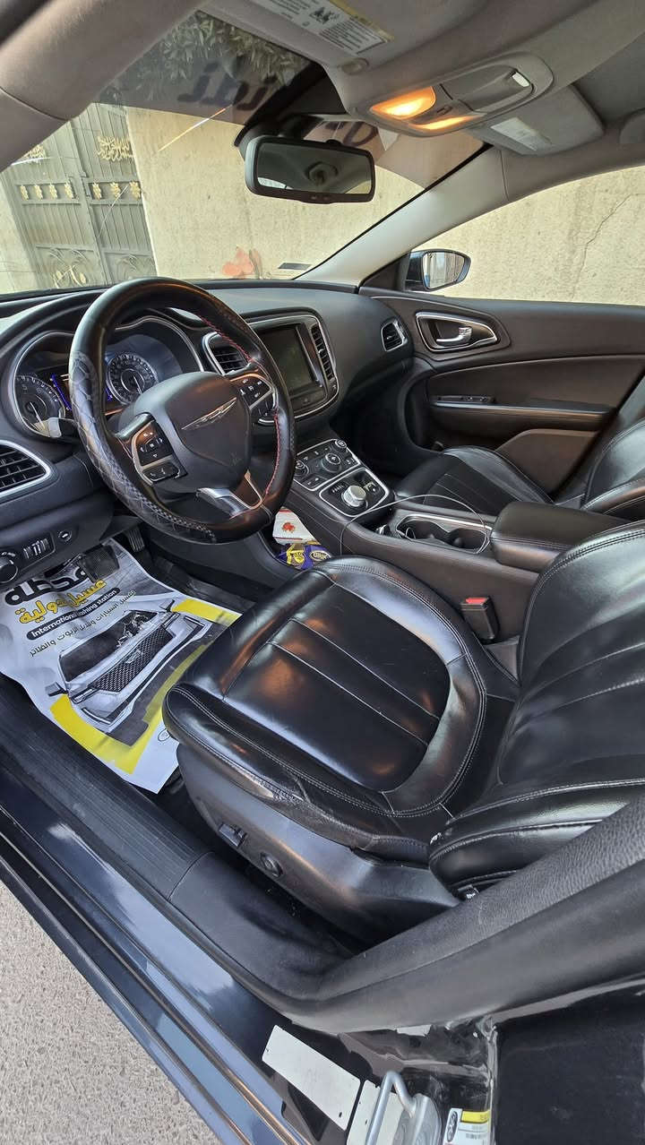 السلام عليكم C200 2017
السياره كامله مكمله من كلشي تخم تاير كير مكينه كله مكفول
حادث موضح بالسونار غير الي موجود بالسونار اني خسار
ماشيه 108 mi 
السياره فول عده الفتحه 
هاند بريك بصمه
بصمه 
شاشة 
كشنات تدفئة تبريد 
كشنات جلد مواصفات S معروفه 
السعر 125 ورقه مكاني بلديات ملعب الحبيبة 
***********
السياره باسمي تحويل مباشر هزه وسنوية ما صار الهن سنه
