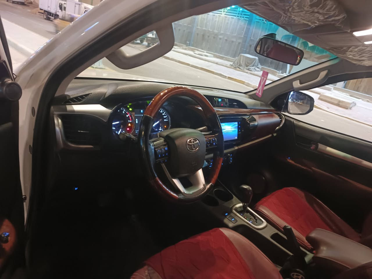 سلام عليكم
تيوتا هايلوكس مديل 2024فول مواصفات 
رقم بغداد مكفوله كفاله عامه من ال ضربه والصبغ 
والبارد سونار منزله بل منشور سياره حلوه ماشيه ٦٠
مكينه ٢٧٠٠ اربعه مكاني كربلاء سعر ٣٣٠ بيها مجال شي قليل 
رقم الهاتف *********** واتساب موجود
