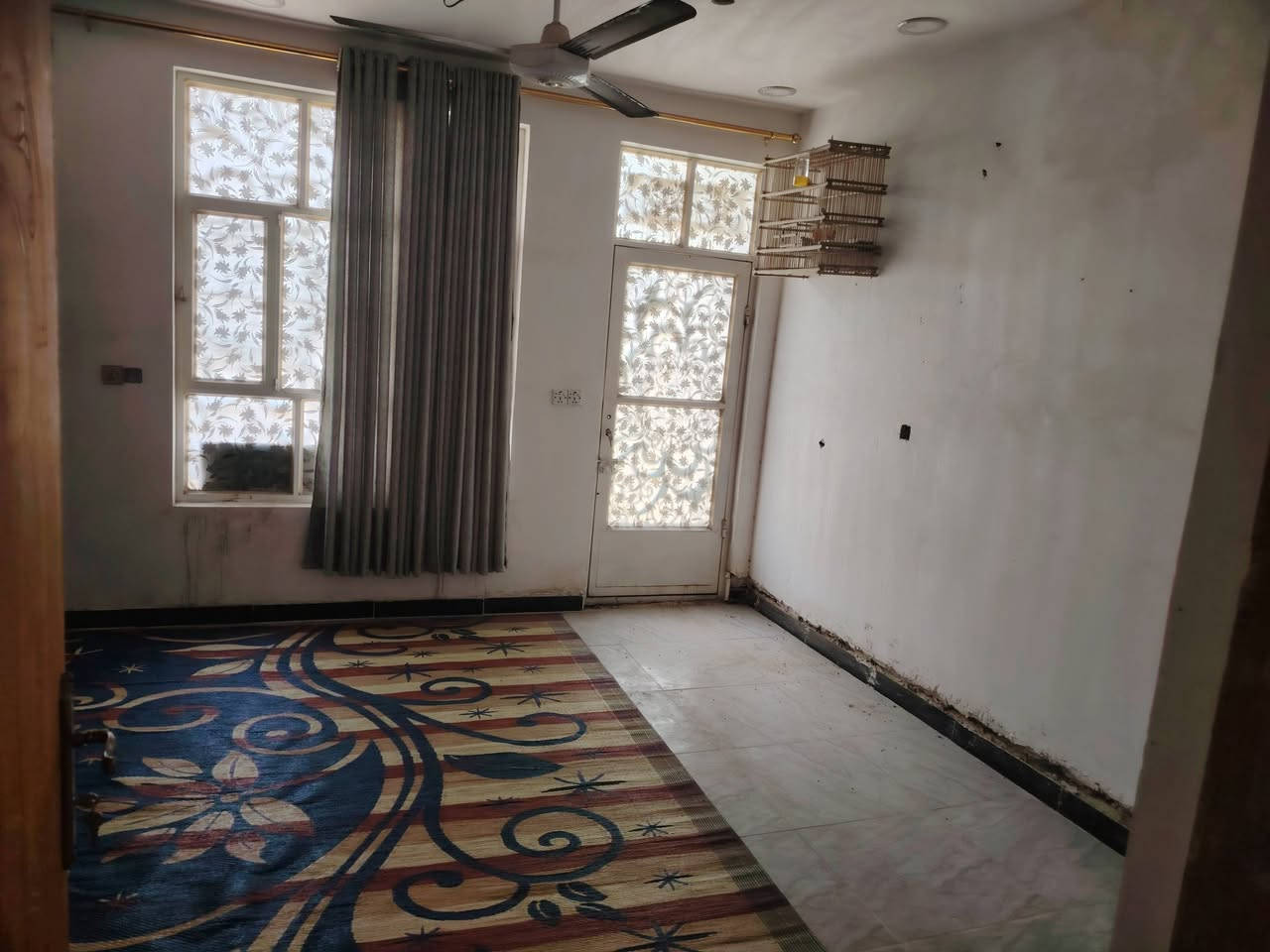 بعد تحياتي للجميع.... بيت في ابو درع مقابل حي الكوفه طابقين ٥٠ متر رقمي***********
